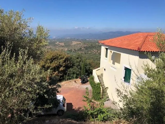 Kyparissia De Wandelboom בית נופש Vrises (Kiparissia)